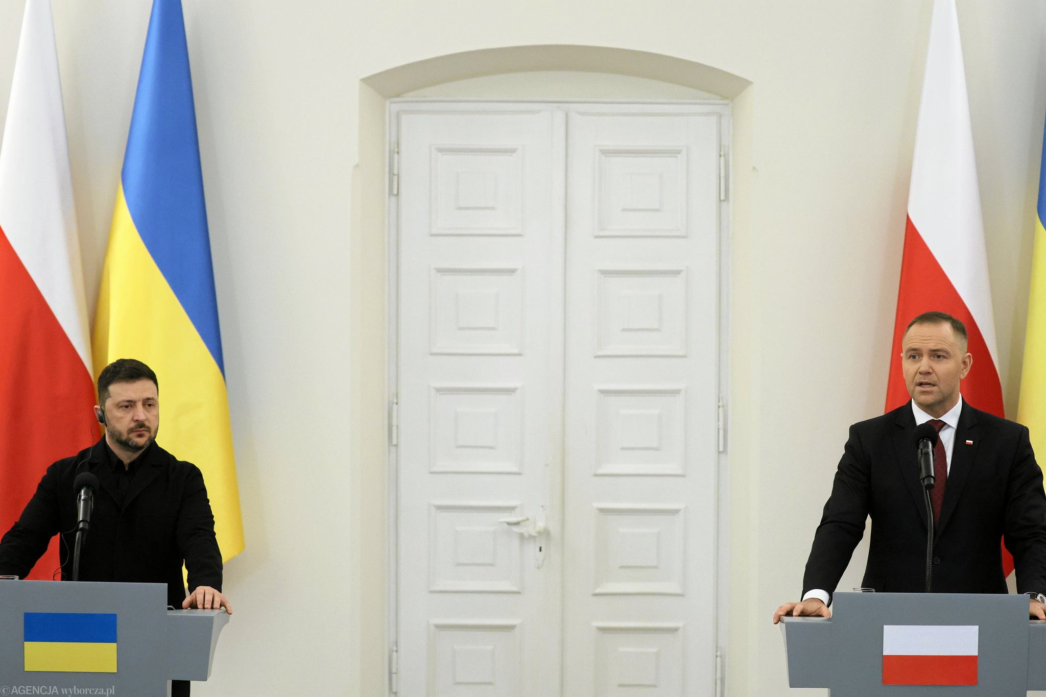 Will the President of Ukraine lose the Order of the White Eagle? Tusk appealed to Nawrocki and Zelensky for a conversation